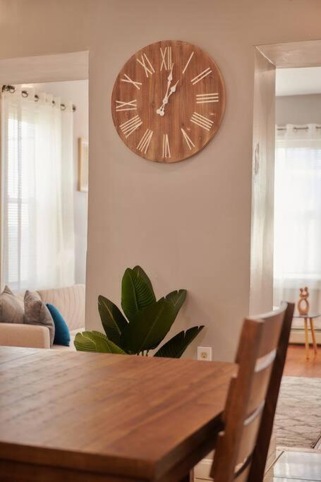 Cozy Apartment 1St 10Min Walk Downtown And City View Providence Eksteriør bilde
