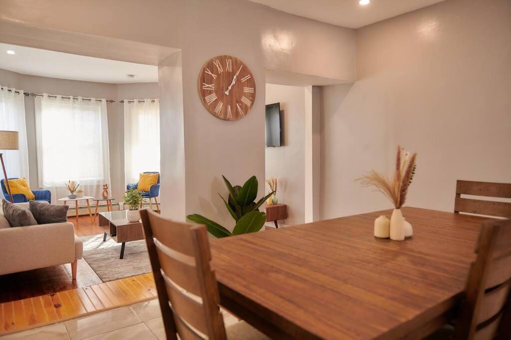 Cozy Apartment 1St 10Min Walk Downtown And City View Providence Eksteriør bilde